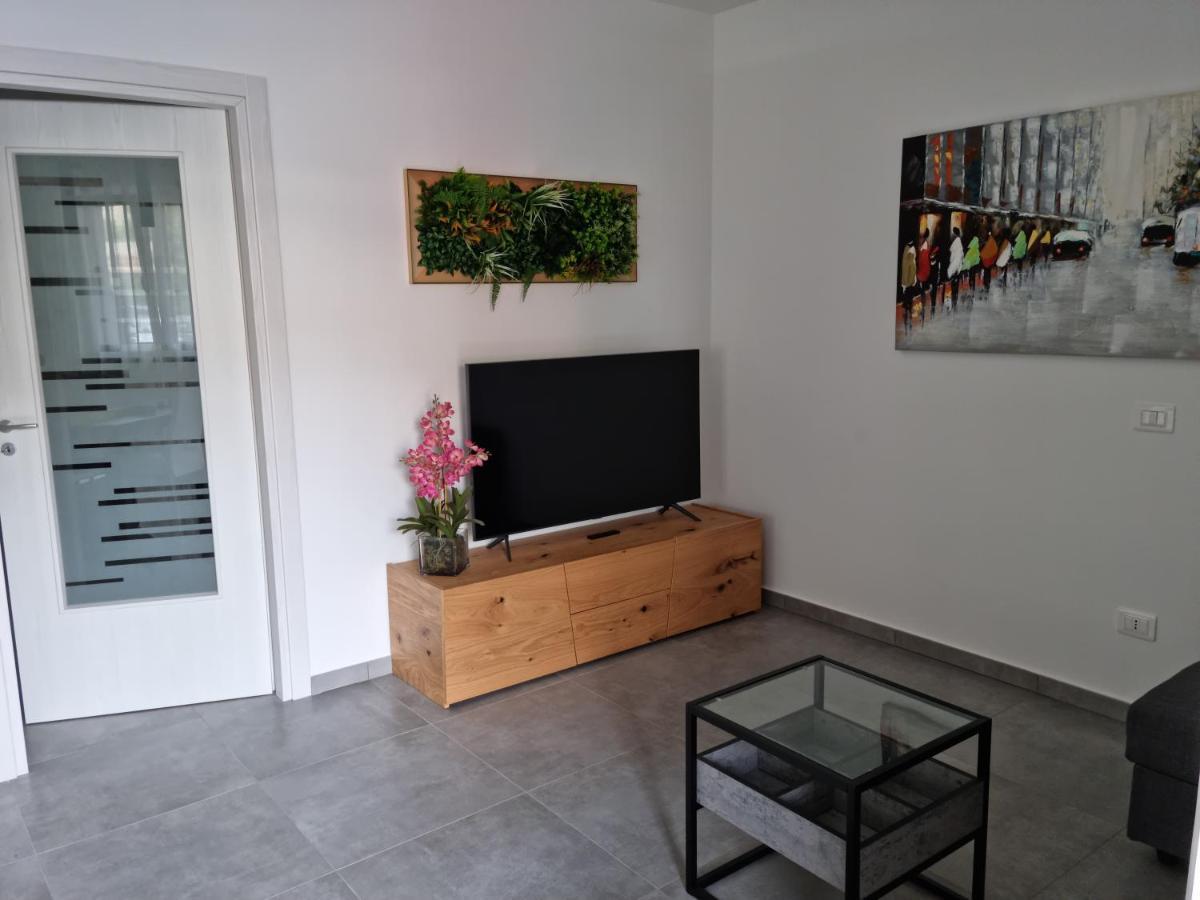 Kd Apartment, Accogliente, Moderno E Spazioso. Castel di Sangro Kültér fotó